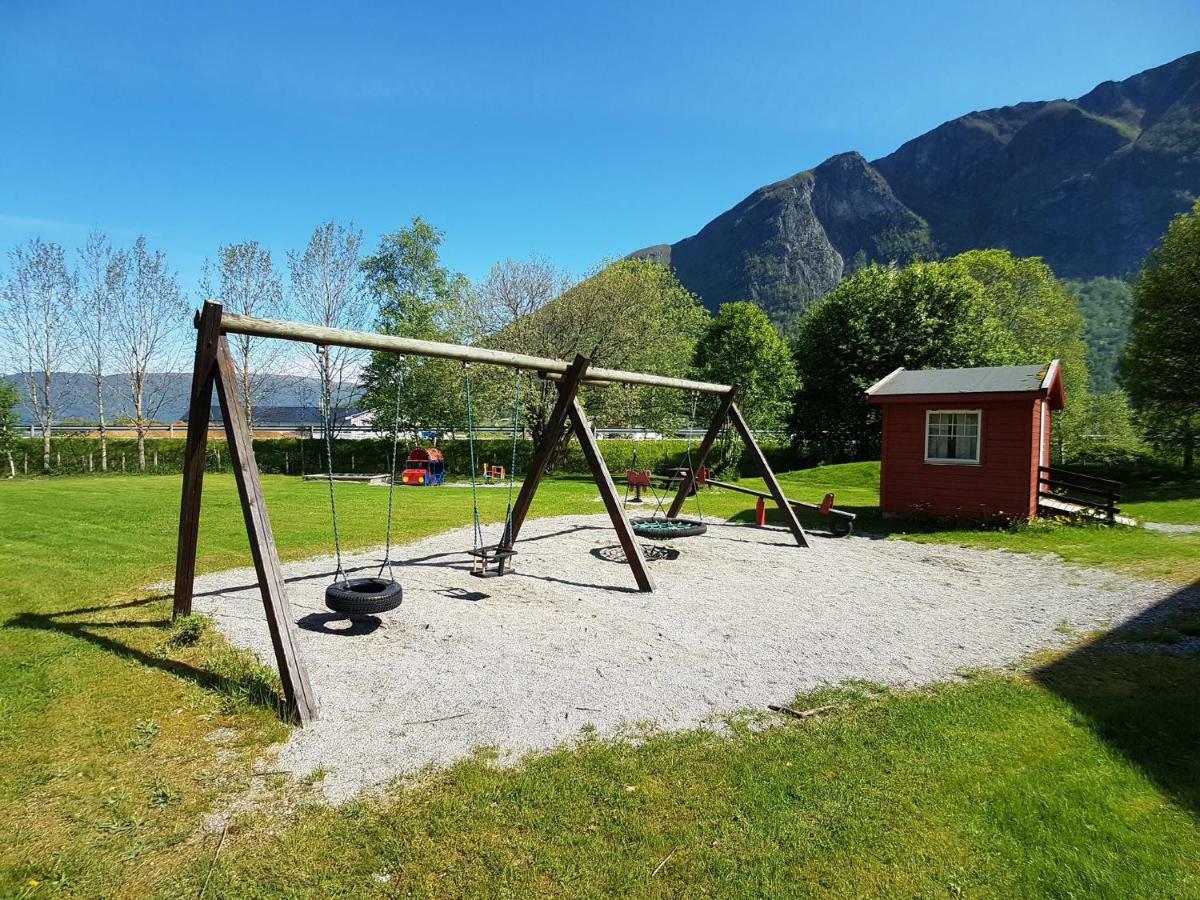 Vistdal Camping Myklebostad  Экстерьер фото